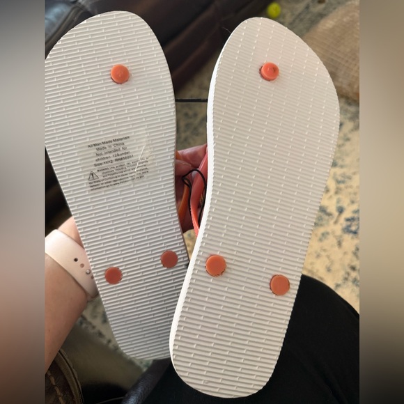 A&I Flip Flops - Picture 4 of 5